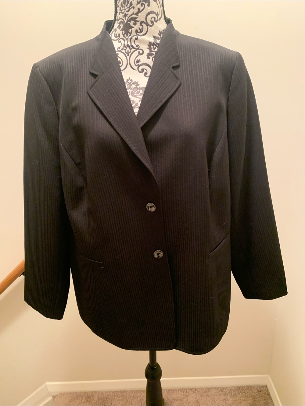 Tahari Black Pinstripe Women's Blazer Jacket
